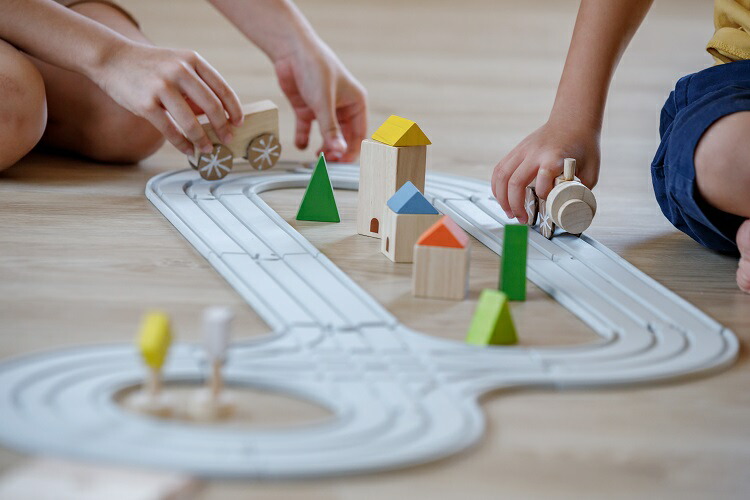 プラントイ ロードシステム ラバー Plantoys 69 おもちゃ ゴム製 レール 電車 車 汽車 列車 ミニカー モノレール 3歳 4歳 5歳 誕生日 プレゼント Sermus Es