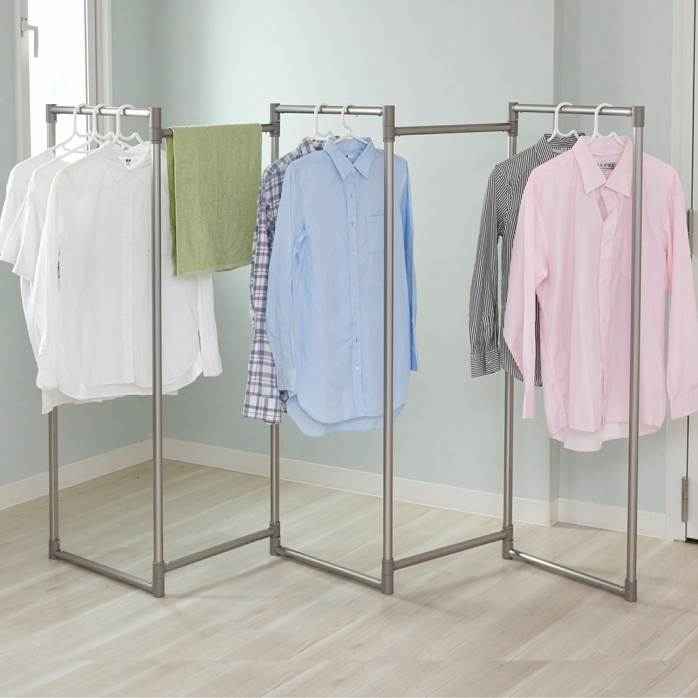 百貨店SALE【20％OFF】 ＼1年の取りひろげる引きうけるが能力のあるになりました！／5連 三鞭酒ゴールド オシャレ物干し 日本製 パウダーコンパクト物干し 軽銀D型分かりやすい物干し 回廊 室内 室内物干し 少からず干せる物干し 物干し台 洗い濯ぎ物干し 物干し照明ランプ 新やって行く さびにくい