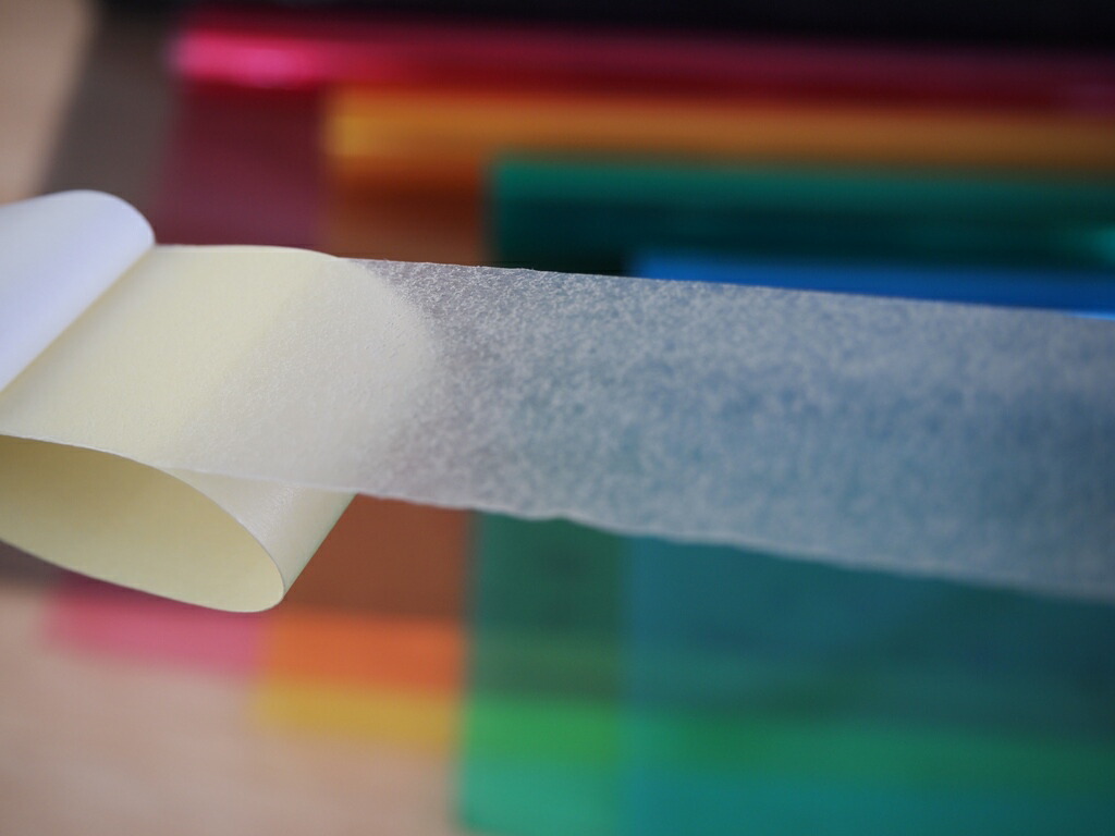 日東電工 ビニール素材用 紙両面テープ Mm幅 巻 本tw Y01 金属はもちろん プラスチック素材や発泡素体 ビニール Pvc 素材や ビニールレザー等に使用出来ます Jurisaxis Com