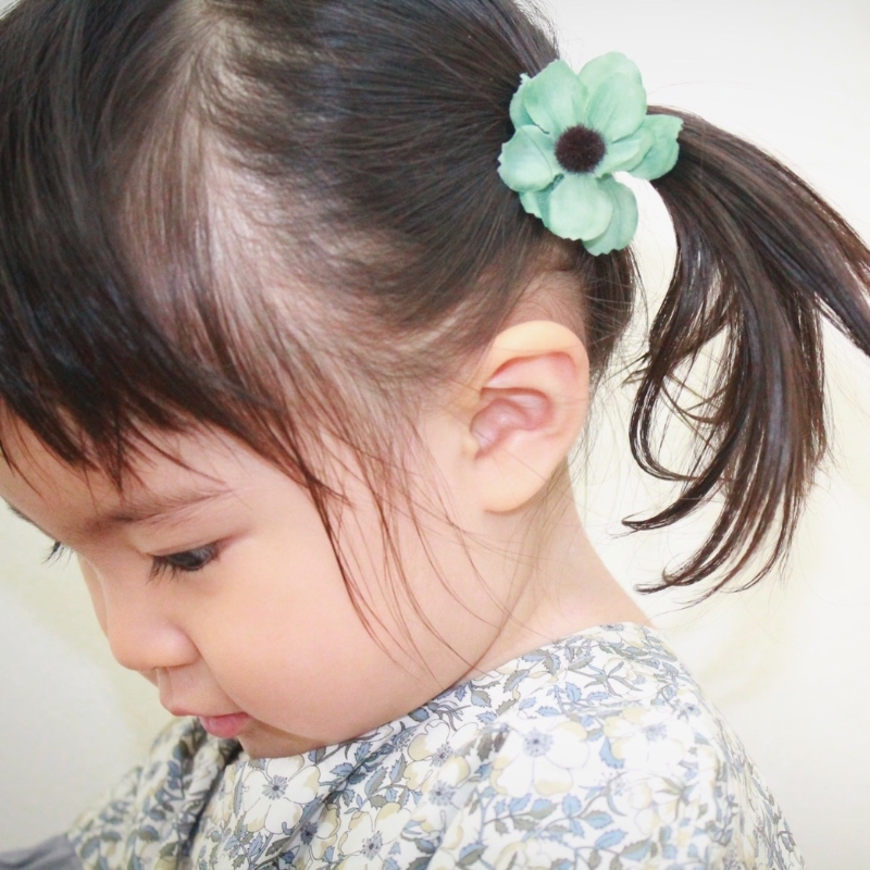 楽天市場 2個セット ｐｅｔｉｔｂｅｒｒｙヘアゴム 赤ちゃん 髪飾り 新生児 ヘアアクセサリー やわらかい コットン ヘアゴム 苺 ネネズデコ