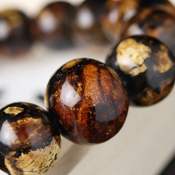 極上珍品 天然琥珀製 金甲 迴紋仏珠 念珠 ブレスレット 腕輪 根付 数珠 数珠ブレスレット 星月菩提樹 原実 琥珀 こはく入り お守り