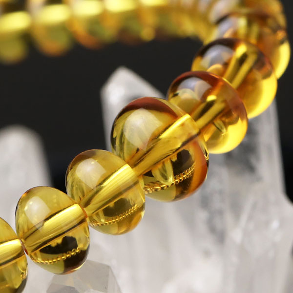 琥珀の数珠ブレスレット　約8mm 玉 数珠ブレスレット 約8ミリ 青虎目石 親玉：琥珀 天玉：黄水晶