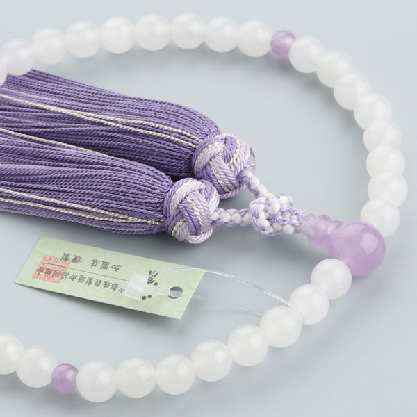 【数珠袋付き】数珠 女性用 約7ミリ 白オニキス 藤雲石 銀花かがり房【略式数珠 京念珠 京都 紫雲石 ラベンダーアメジスト ホワイトオニキス じゅず 宗派共通 葬式 葬儀 法要 法事 宗派共通 贈り物 ギフト おしゃれ 7mm マイ数珠 RM JIM 2000200403593】【送料無料】 9,350円