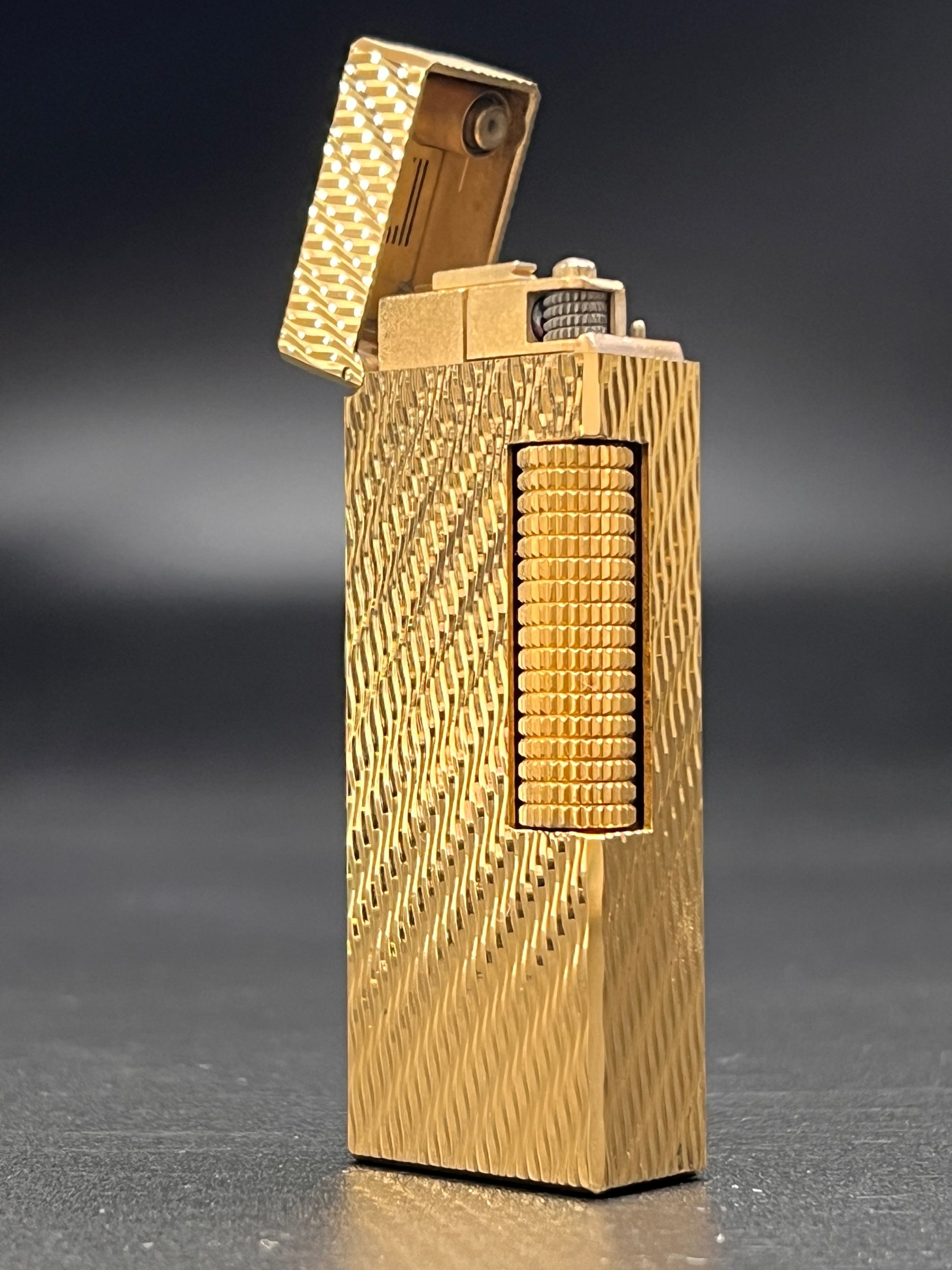 TT10790 ダンヒル ガスライター ゴールド柄 箱付き 超美品