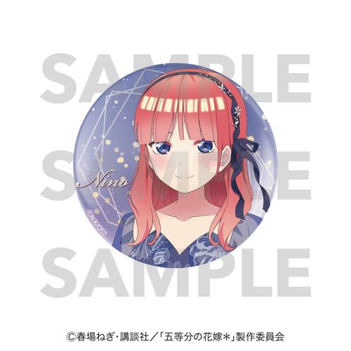【イーディス】五等分の花嫁* メタリック缶バッジ Night sky color Dress 中野二乃【2026年5月発売】[グッズ]画像