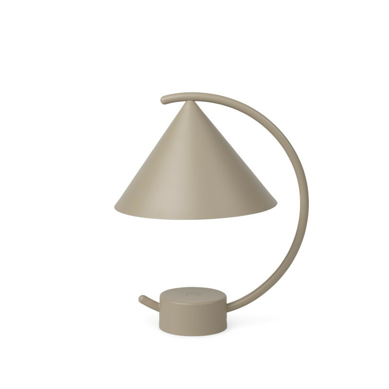 【在庫あります】Ferm Living メリディアン ポータブル ランプ カシミア ベージュ 照明 LED ライト コードレス 充電式 持ち運び 卓上 テーブルランプ ファームリビング おしゃれ 海外インテリア 北欧 デンマーク 日本正規販売店品