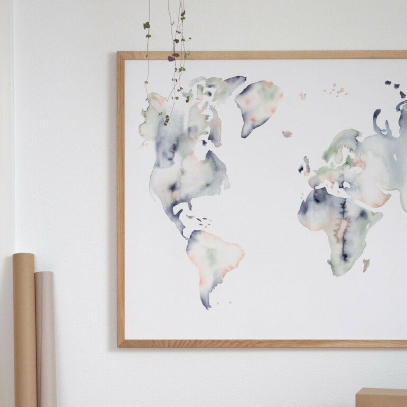 楽天市場 Silke Bonde ポスター Our World 私たちの世界 70x100cm 北欧 おしゃれ インテリア インテリア雑貨 アート アートポスター 地図 水彩 70 100 絵画 絵 壁掛け Nest デンマーク Nest 北欧モダンなインテリア雑貨