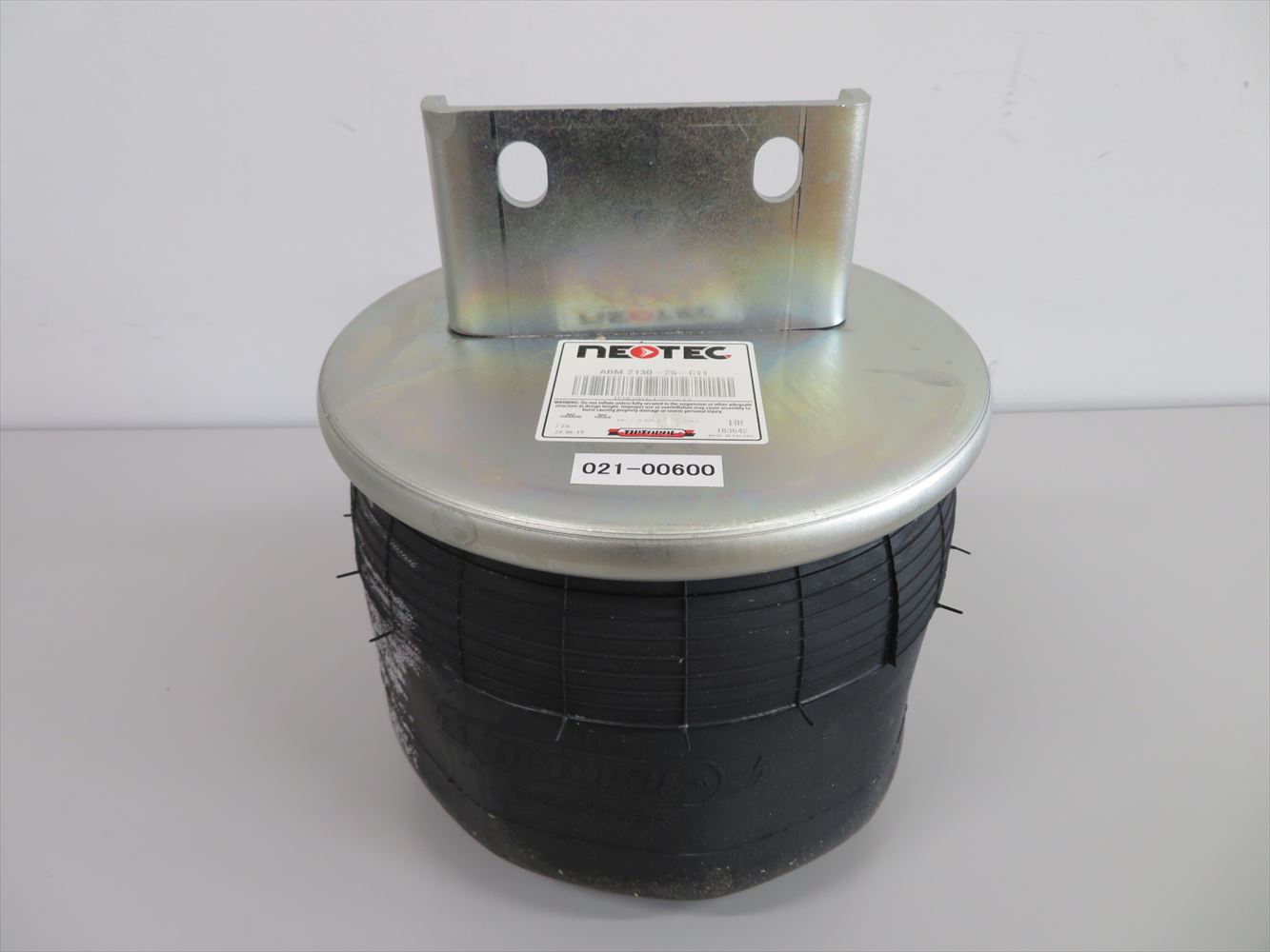 NEOTECエアサス UD CG(リア) 純正品番53210-01Z60用ASSY 021-00600