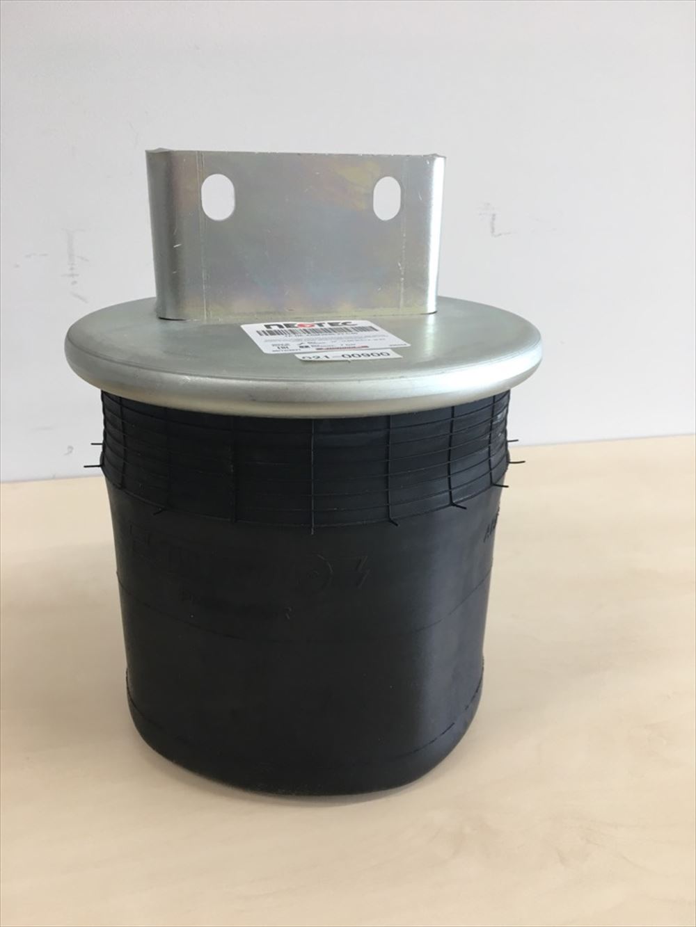 NEOTECエアサス UD CD(リア) 純正品番53210-00Z2D用ASSY 021-00900｜NET部品館