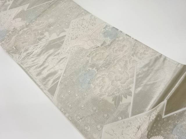 プラチナ箔孔雀に花々模様織出し袋帯【リサイクル】【中古】【着】(prc)｜Kimono-Shinei　２号店
