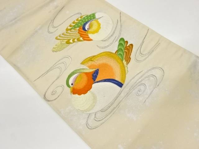 流水に鴛鴦模様刺繍袋帯
