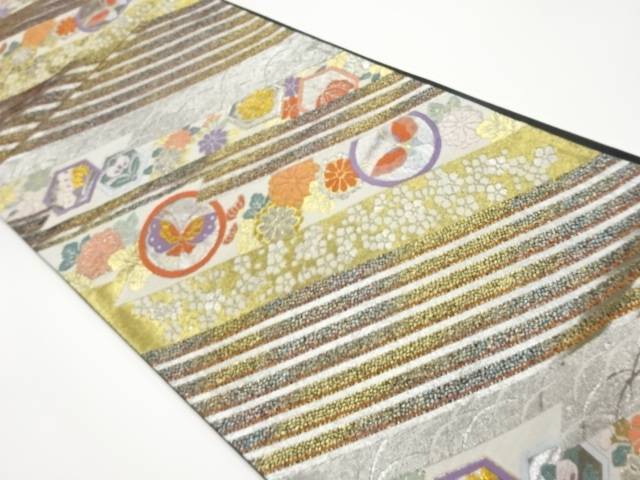 斜線に蝶・草花模様織出し袋帯【中古】【着】