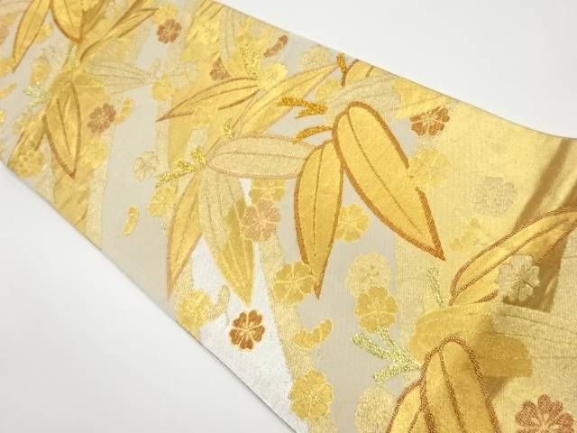 竹笹に小花散らし模様織出し袋帯【中古】【着】