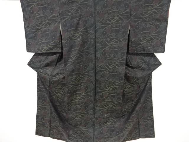 菊模様織り出し本場泥大島紬着物【中古】【着】