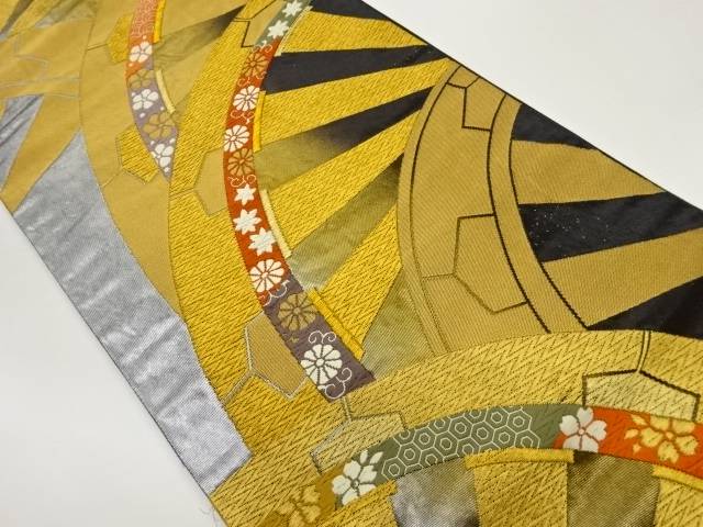 片輪車に菊・紅葉・花々模様織出し袋帯【中古】【着】｜Kimono-Shinei　２号店