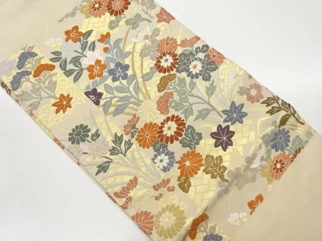 唐織菊に桔梗・紅葉・萩模様織出し名古屋帯【中古】【着】