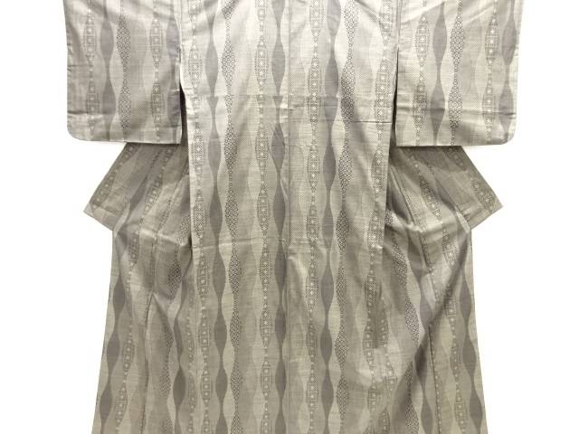 立涌に花菱模様織り出し本場泥大島紬着物(7マルキ)【中古】【着】｜Kimono-Shinei　２号店