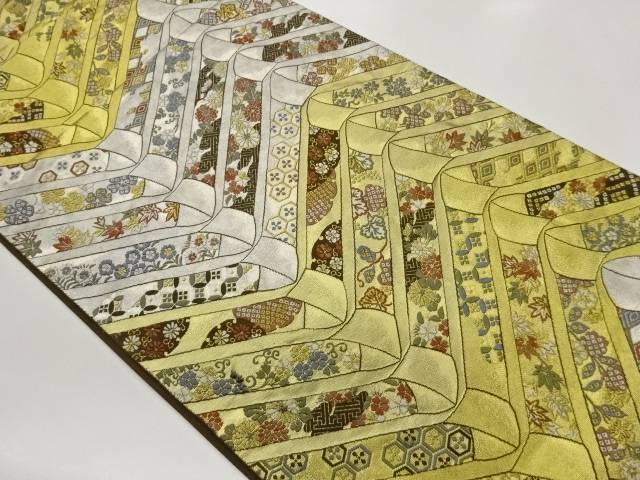 結び目に花々・古典柄模様織出し袋帯【中古】【着】【袋帯】