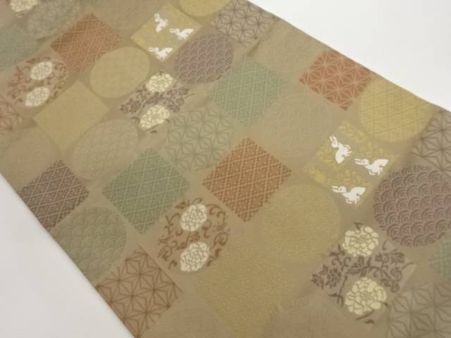 色紙に丸紋・うさぎ・花唐草・古典柄模様織出し名古屋帯【中古】【着】【名古屋帯】