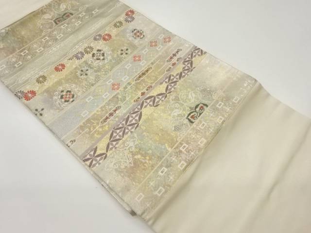 引箔横段に華紋・花唐草・古典柄模様織出し名古屋帯【中古】【着】【名古屋帯】 11,248円