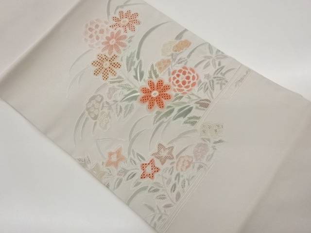汕頭相良刺繍秋草・芝模様名古屋帯【中古】【着】【名古屋帯】