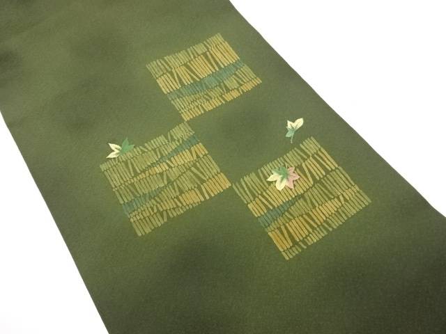 色紙・紅葉模様刺繍名古屋帯【中古】【着】【名古屋帯】