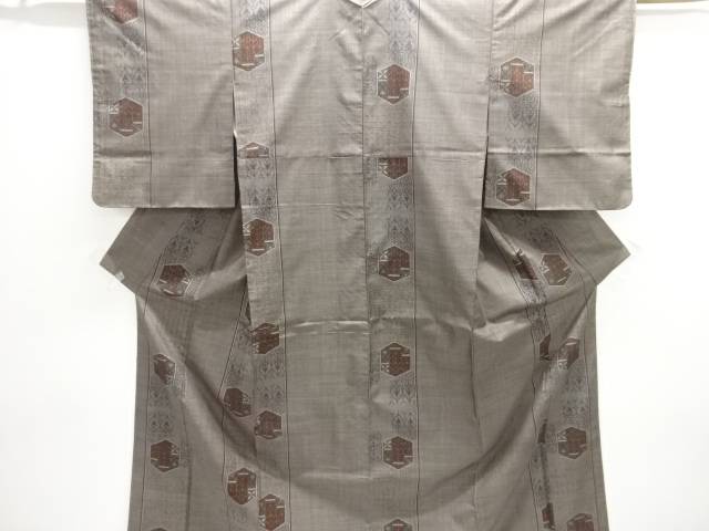 未使用品 仕立て上がり 幾何学模様織り出し本場泥大島紬着物(5マルキ)【着】【紬・お召し】|Kimono-Shinei 2号店