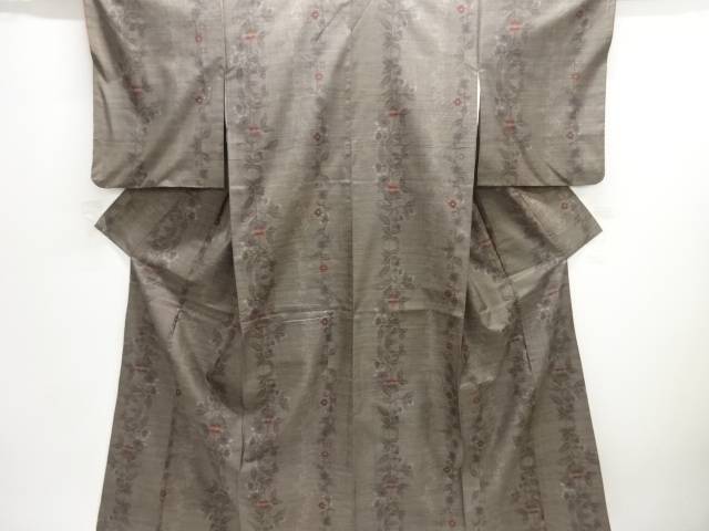 花唐草模様織り出し本場泥大島紬着物(7マルキ)【中古】【着】【紬・お召し】