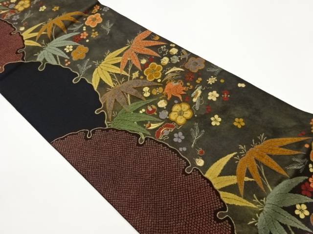 雪輪に笹・梅・宝尽くし模様織出し袋帯【中古】【着】【袋帯】|Kimono-Shinei 2号店