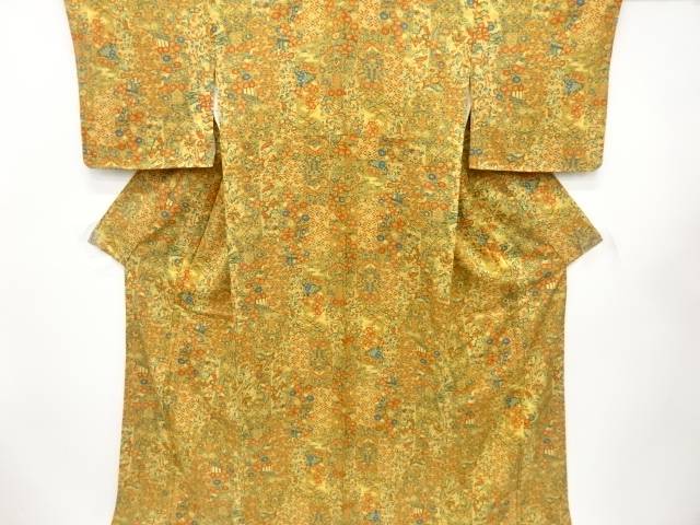 未使用品　草花に古典柄　小紋着物【着】【小紋】