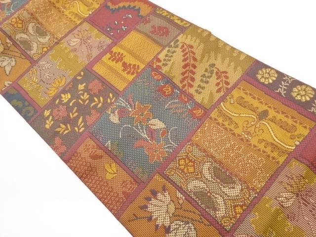 色紙に草花模様織出し名古屋帯【中古】【着】【名古屋帯】｜Kimono-Shinei　２号店