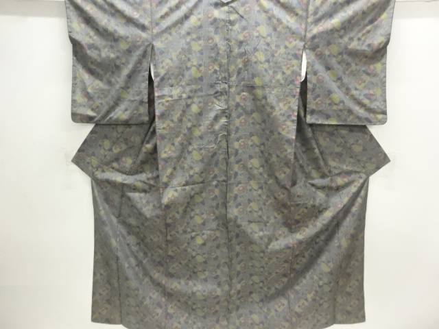 草花模様織り出し本場泥大島紬着物【中古】【着】【紬・お召し】