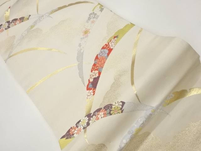 雲に雪芝・花唐草模様織出し名古屋帯【中古】【着】【名古屋帯】｜Kimono-Shinei　２号店