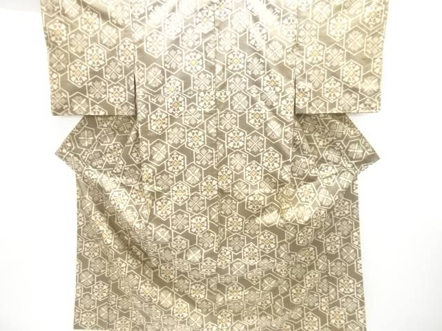 亀甲に華紋織出し手織り紬着物【中古】【着】【紬・お召し】｜Kimono-Shinei　２号店