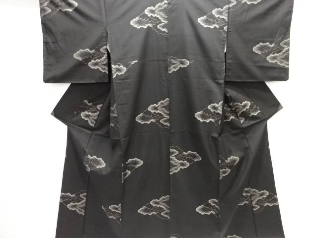 雲模様織り出し本場泥大島紬着物【中古】【着】【紬・お召し】|Kimono-Shinei 2号店