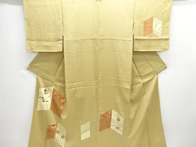 鶴に宝尽くし模様刺繍一つ紋訪問着（重ね衿付き）【中古】【着】【訪問着・付下げ】｜Kimono-Shinei　２号店 13,032円