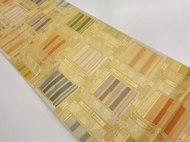 おどし毛に花唐草模様織出し袋帯【中古】【着】【袋帯】｜Kimono-Shinei　２号店