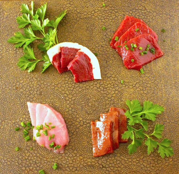 国産 ダチョウ肉（ フィレ肉 ）1kg ＋ 希少部位（ ハツ・レバー・砂肝 ）から 300g×1種 セット ＜冷凍＞ <br> オーストリッチミート だちょう肉