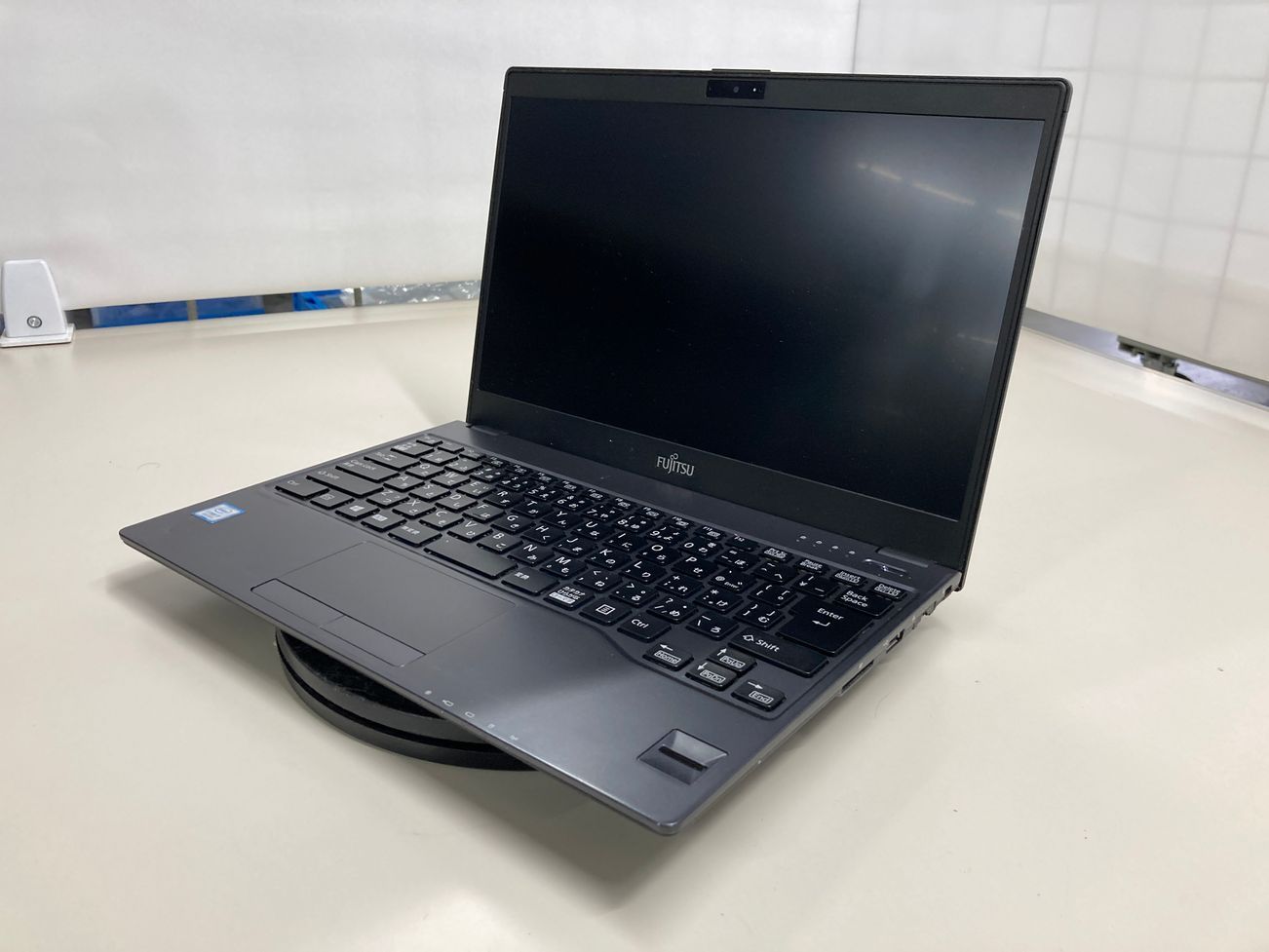 【10%引き】FUJITSU / ノートPC / LIFEBOOK UH93/B3 FMVU93B3BZ / 第8世代Core i7 / グラフィックボード Intel Corporation UHD Graphics 620 32MB / メモリ 8GB【中古品】