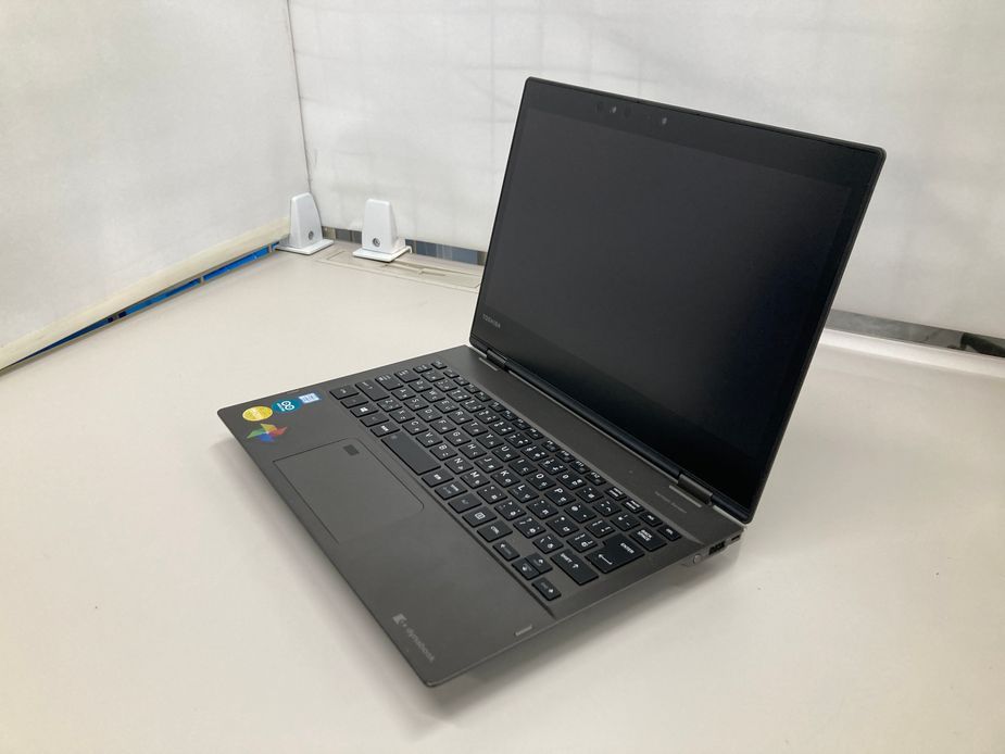 TOSHIBA / ノートPC / dynabook V82/B PV82BMP-NJA / SSD 512GB / 第7世代Core i7 / グラフィックボード Intel Corporation HD Graphics 620 32MB / メモリ 8GB【中古品】