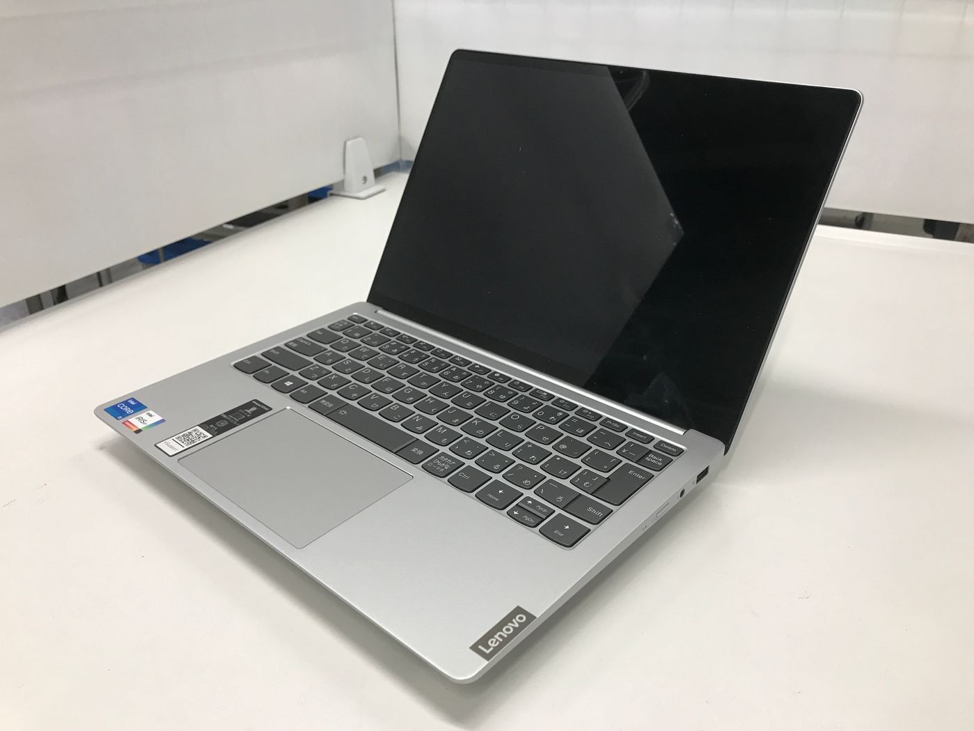 Lenovo / ノートPC / IdeaPad S540-13ITL 82H1 / 第11世代Core i5 / グラフィックボード Intel Corporation TigerLake-LP GT2 [Iris Xe Graphics] 60MB / メモリ 8GB【中古品】｜ネットオフ パソコン店