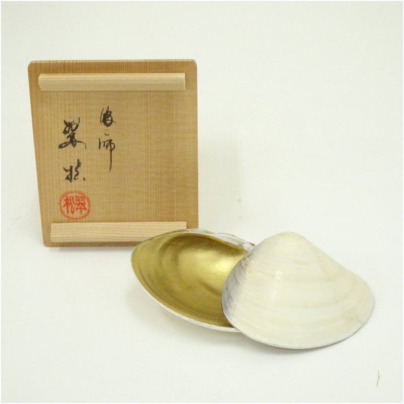 楽天市場】【茶器/茶道具 香合】 蛤香合 海松波 内金箔 表千家 9代 了