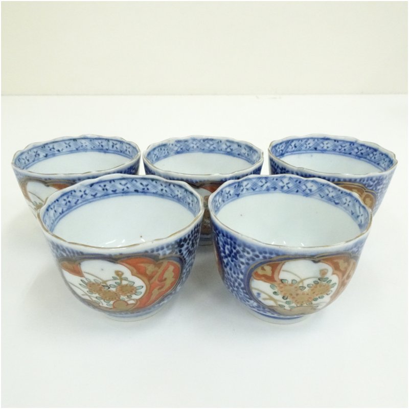 【中古】【陶芸・陶器】明治期　伊万里焼　大清?年製　染錦蛸唐草花文向付 器 和食器 おしゃれ 懐石 料理 割烹 骨董 茶道 茶道具 刺し身 刺身 お造り 向附け むこうづけ