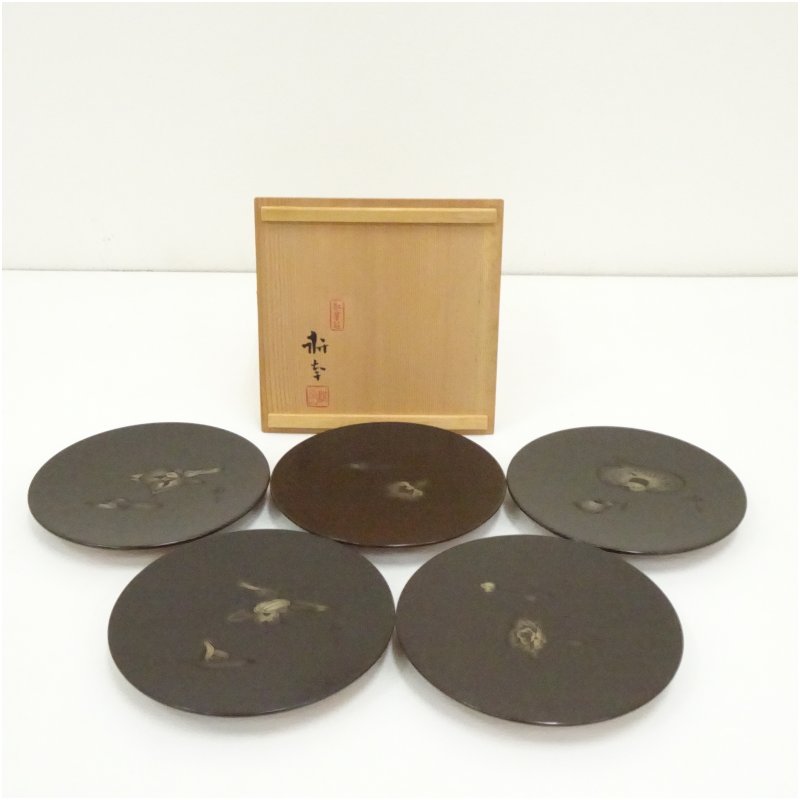 【中古】【漆器】高橋耕南造　木彫銘々盆5客（共箱） 和食器 食器 おしゃれ 骨董 トレイ トレー レトロ アンティーク 和風 和食 カフェ