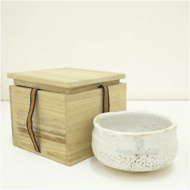 楽天市場】【五月の特売品】丹妙山 宇田川聖谷作 萩焼 茶碗 茶道具