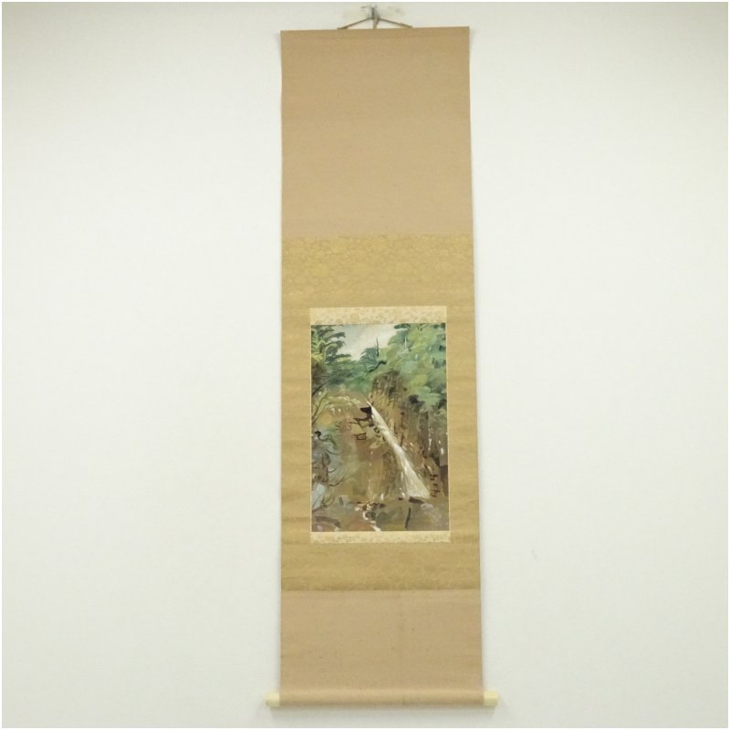 【中古】【書画】加藤美代三筆　山水　肉筆絹本掛軸（保護箱） 掛け軸 床の間 書 おしゃれ 絵画 表具 芸術 茶道 年中掛け インテリア 茶掛 掛物 和室