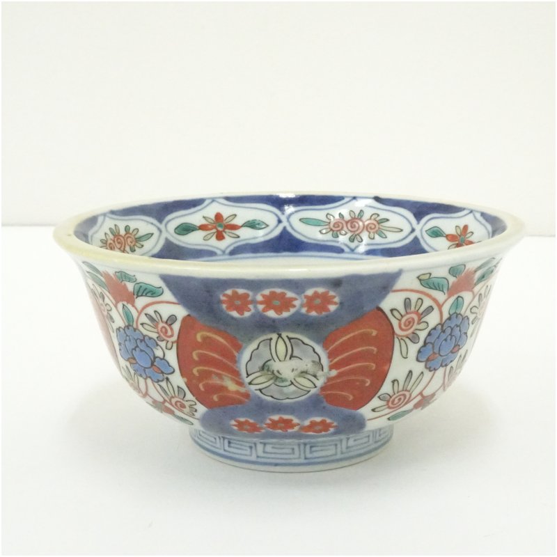 【中古】【陶芸・陶器】伊万里焼　染錦唐花文鉢 食器 おしゃれ アンティーク レトロ 和食 和風 丼 器 小鉢 中鉢 料理 来客 居酒屋 旅館 カフェ