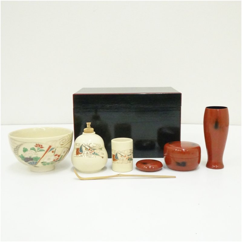 【中古】【茶道具】漆塗爪紅茶箱セット 茶道 茶道具 おしゃれ 茶器 一式 揃え 揃い 抹茶 お茶箱 お茶 インテリア 骨董 茶会 茶の湯
