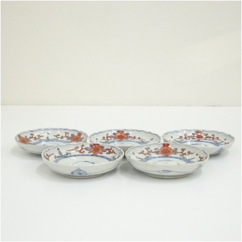 【中古】【陶芸・陶器】伊万里焼 染錦花唐草文小皿5客 食器 器 おしゃれ かわいい 骨董 取り皿 醤油皿 料理 アンティーク インテリア レトロ 雑貨|茶道具・掛軸のショップつなぐ