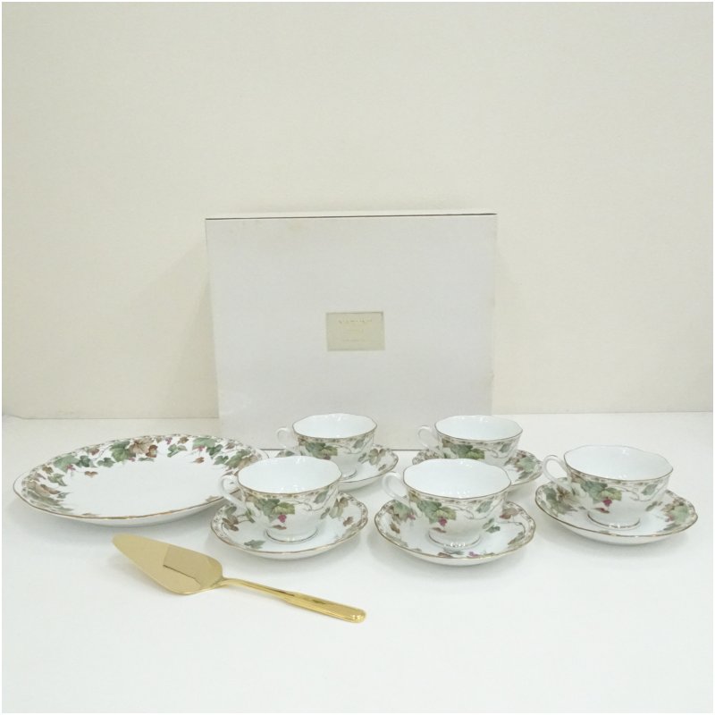 【中古】【陶物作り・瀬戸もの】ナルミ グレープ柄ティーセット5客揃（紙箱）  食器 今めかしい 可愛らしい アンティーク レトロ 室内装飾 雑貨 カトラリー ちゃぶ台 御客さん twot